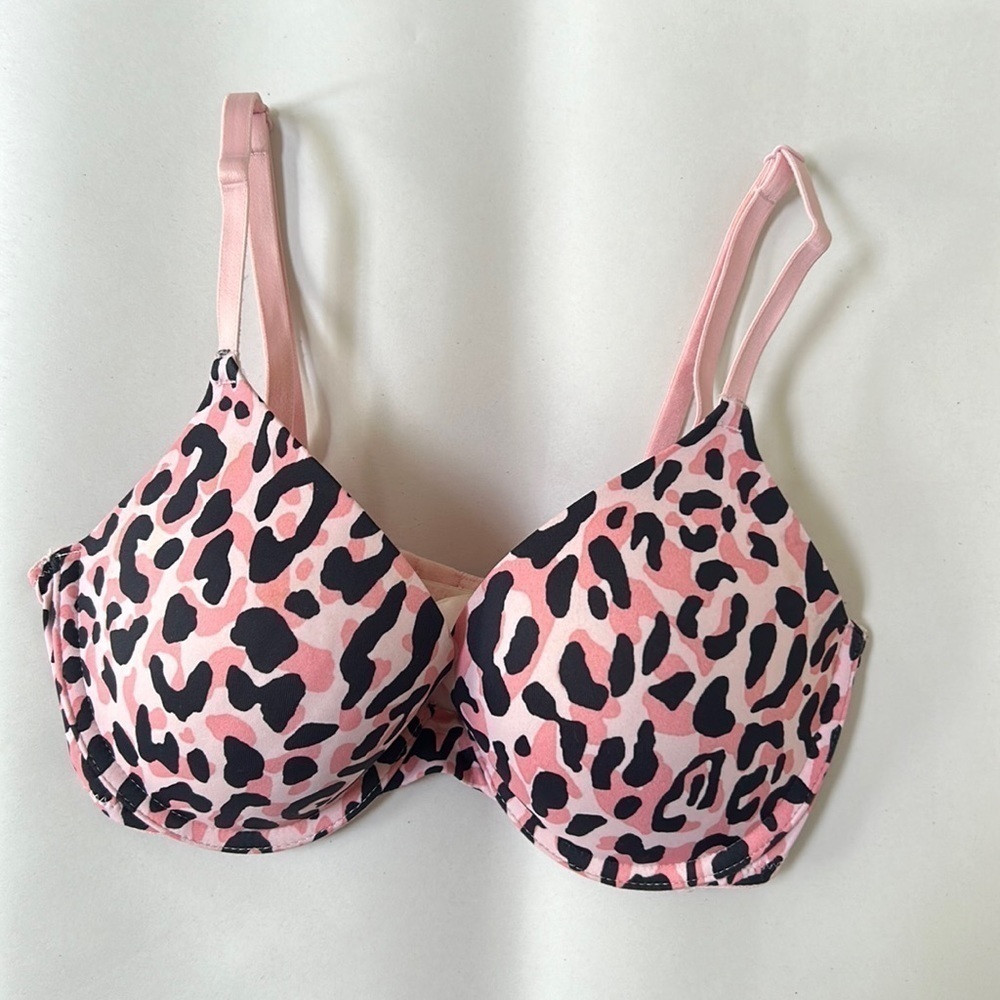 PINK Victoria’s Secret Wear Everywhere Push Up Bra, barbie pink leopard size 32D